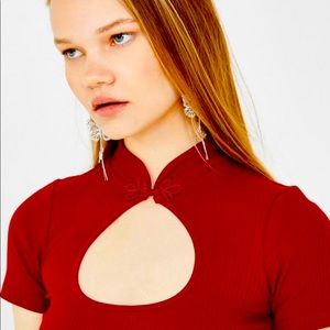 💋 Dolls Kill Delia’s 90s Grungy Asian Flare Top💋